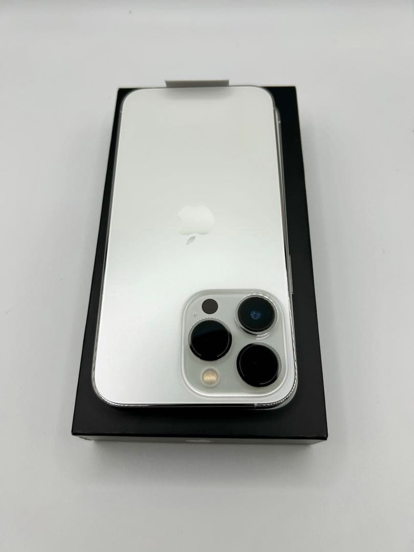 【新品未使用】iPhone 13 Pro 256GB シルバー