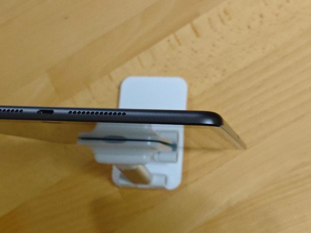 iPad 第9世代 64GB Wi-Fiモデル スペースグレイ