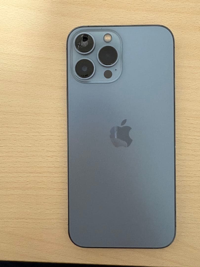 iPhone 13 Pro Maxシエラブルー 本体（カメラに傷あり）