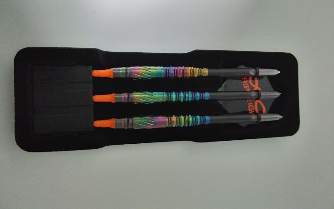 エフォール!ピリオド!レインボー!大和久明彦!極美品!ダーツセット22g