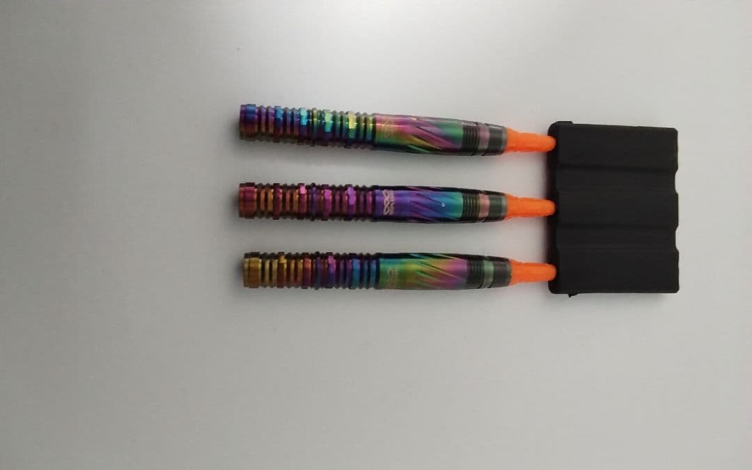 エフォール!ピリオド!レインボー!大和久明彦!極美品!ダーツセット22g