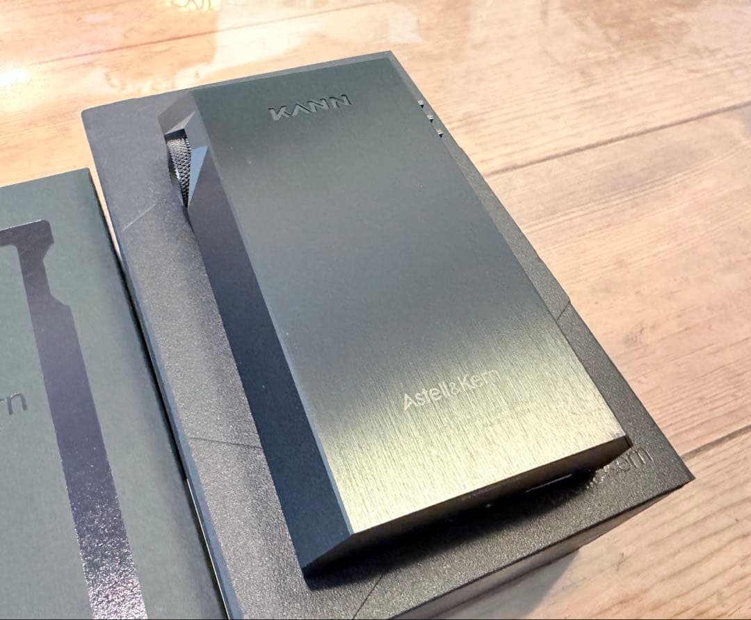 【極美品】Astell&Kern KANN ALPHA + 別売 純正ケース