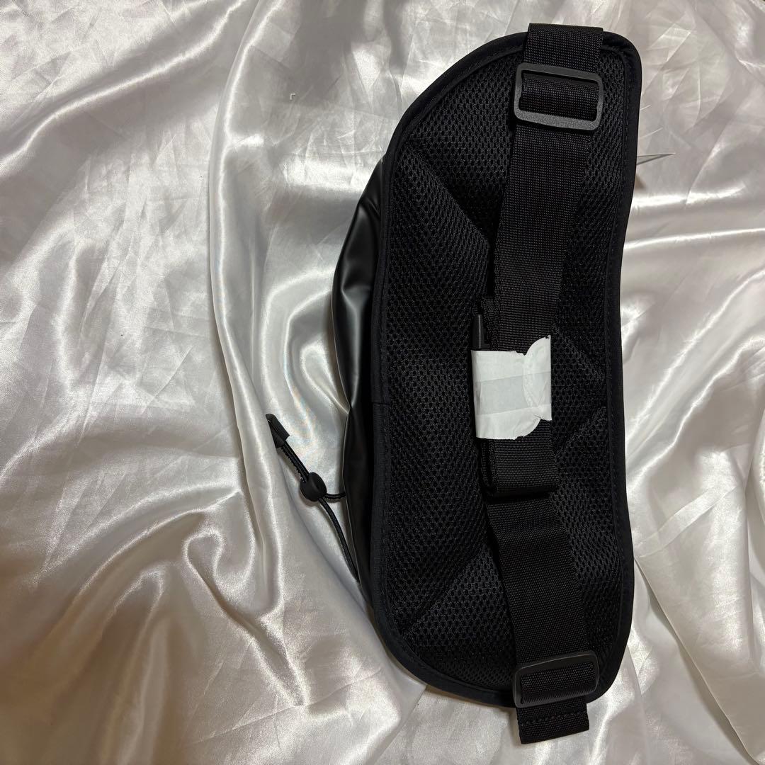 新品 人気 adidas x Stella McCartney ボディバッグ