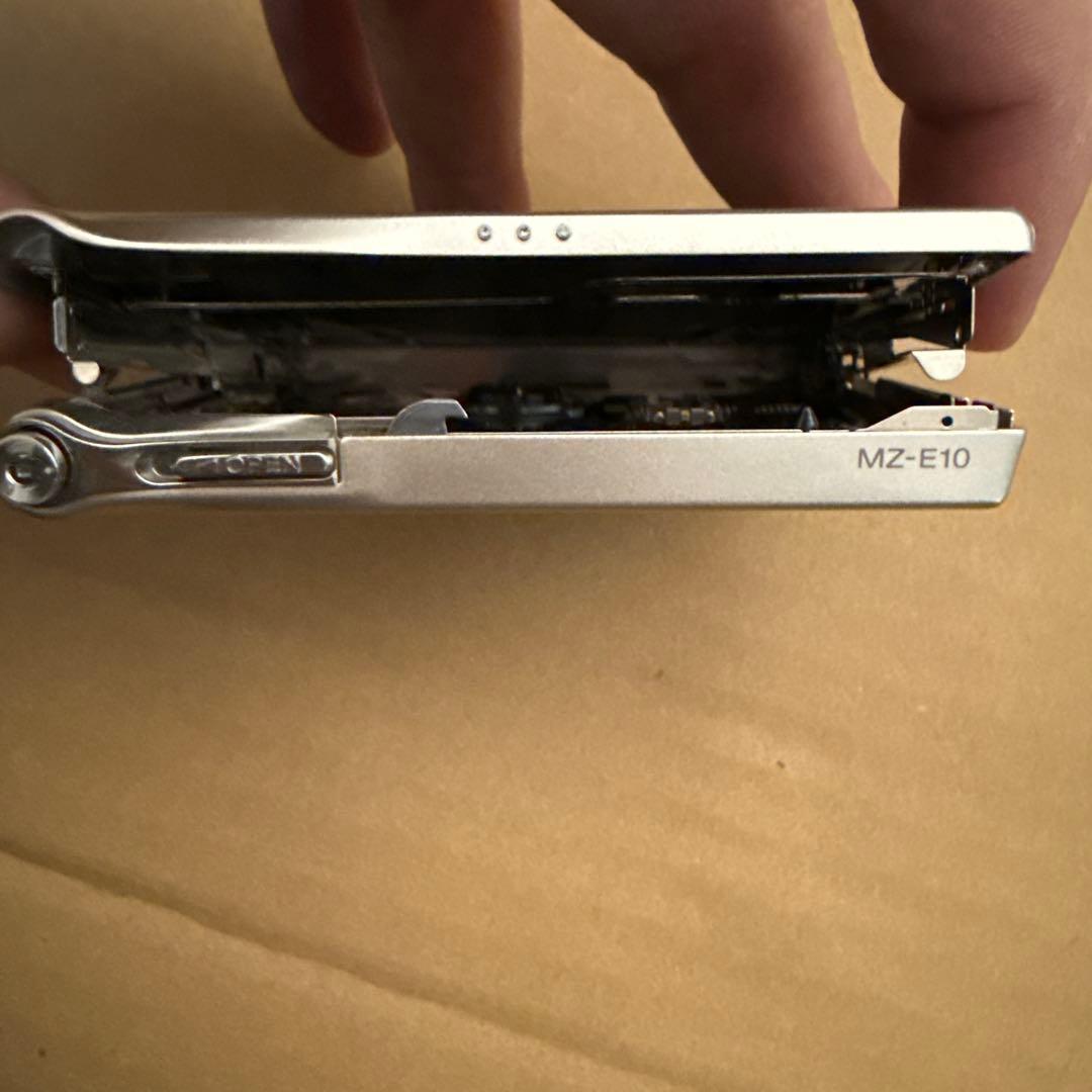 SONY MDウォークマン MZ-E10