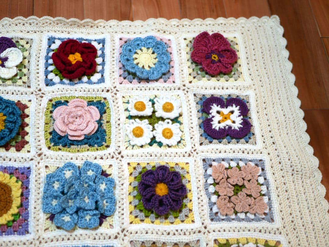 fjtaさまご注文分。花柄かぎ針編みモチーフブランケット