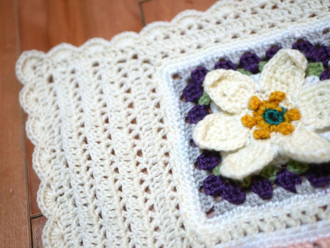 fjtaさまご注文分。花柄かぎ針編みモチーフブランケット