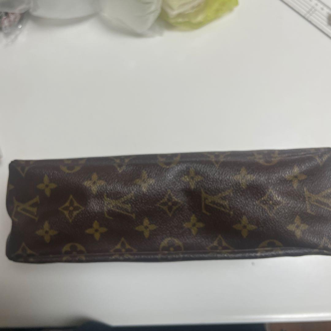 Louis Vuitton モノグラム クラッチバッグ