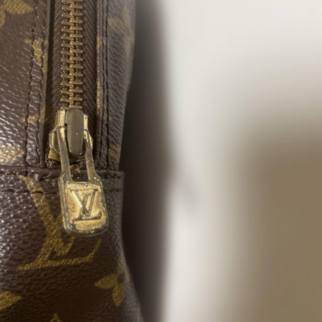 Louis Vuitton モノグラム クラッチバッグ