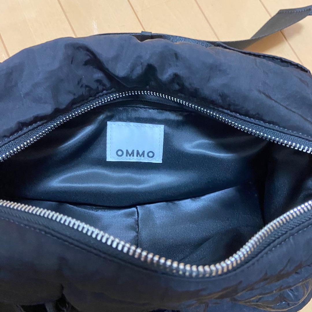 OMMO 黒 ボディバッグ　2wayショルダーバッグ