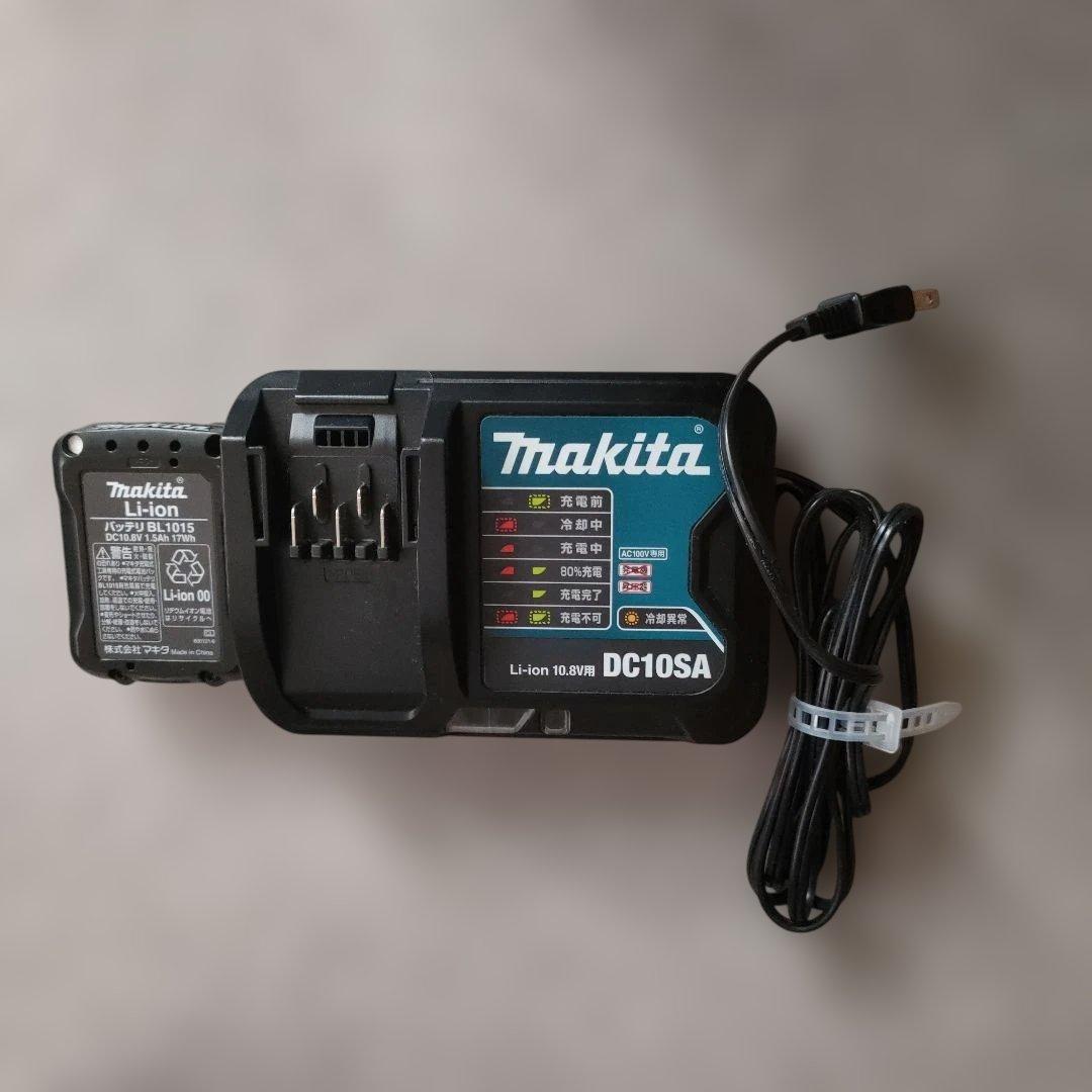 マキタ　掃除機　CL107FD 充電式クリーナー　バッテリー　紙パック9枚付き