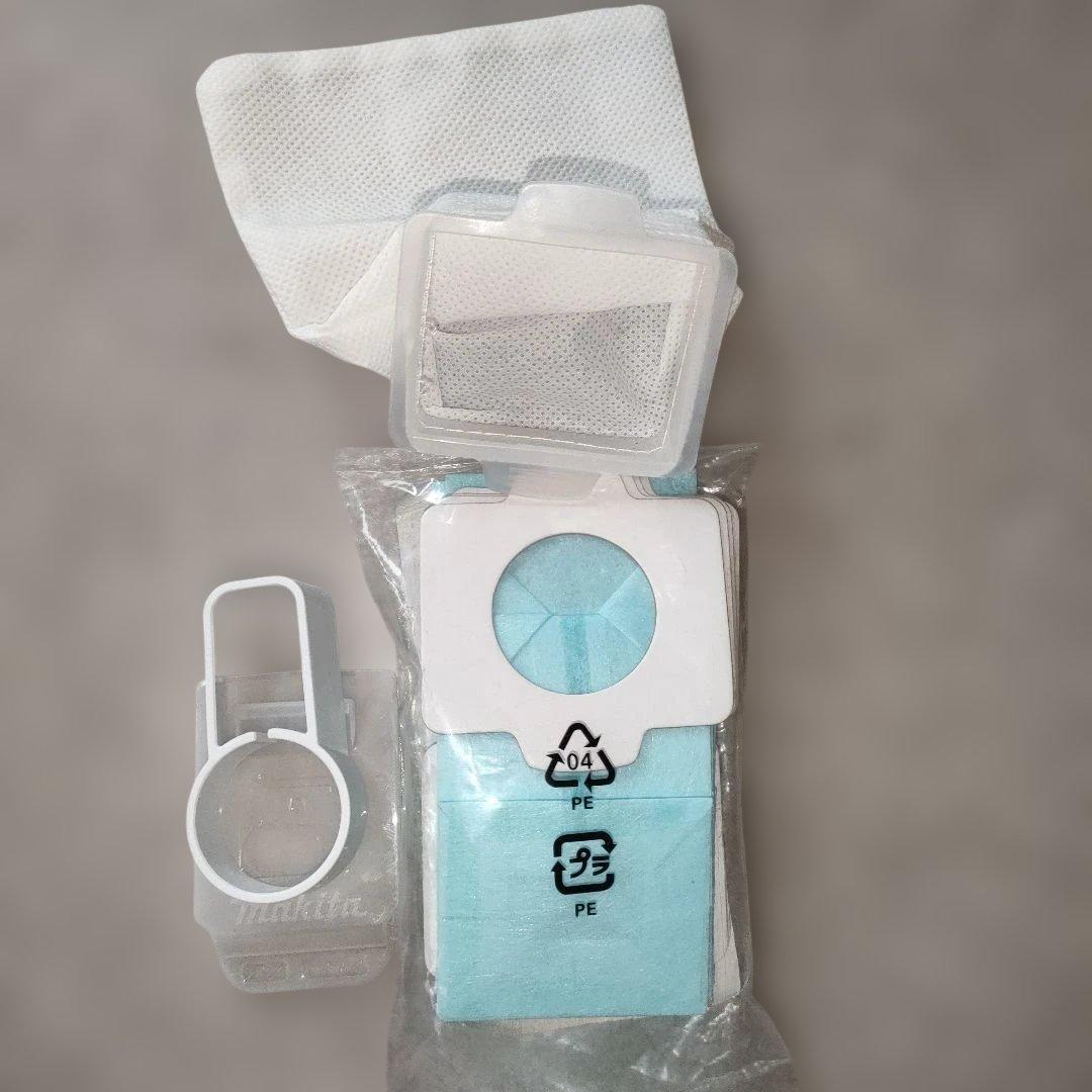 マキタ　掃除機　CL107FD 充電式クリーナー　バッテリー　紙パック9枚付き