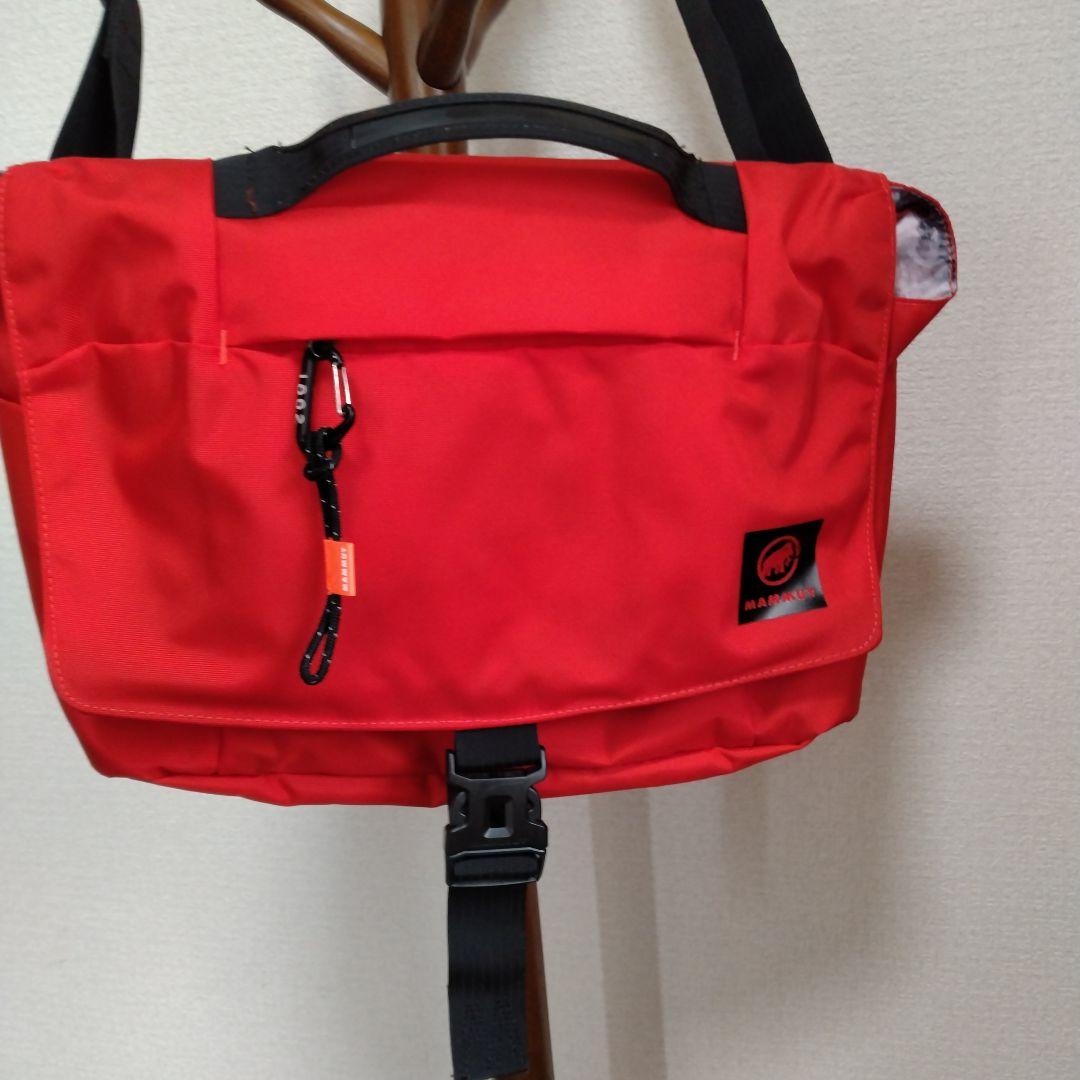 [美品]MAMMUT マムートメッセンジャーバッグ