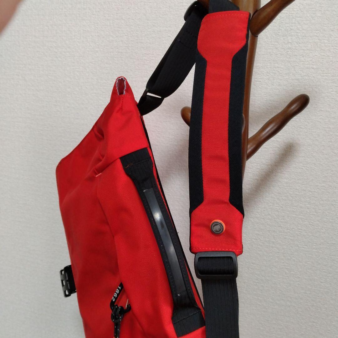 [美品]MAMMUT マムートメッセンジャーバッグ
