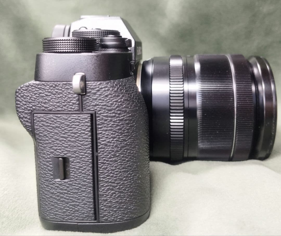 ​【動作確認済】FUJIFILM X-T2 ズームレンズキット（18-55mm）