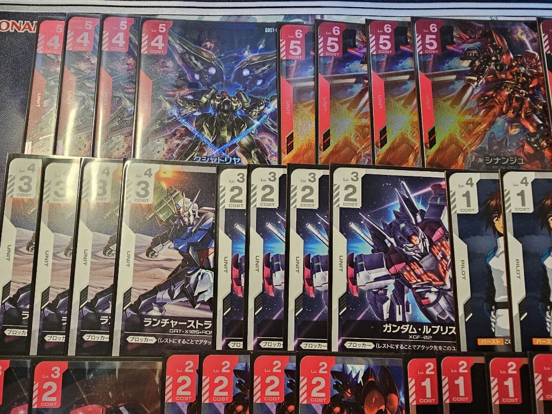 ガンダムカード 赤白デッキ 【スリーブ付き】