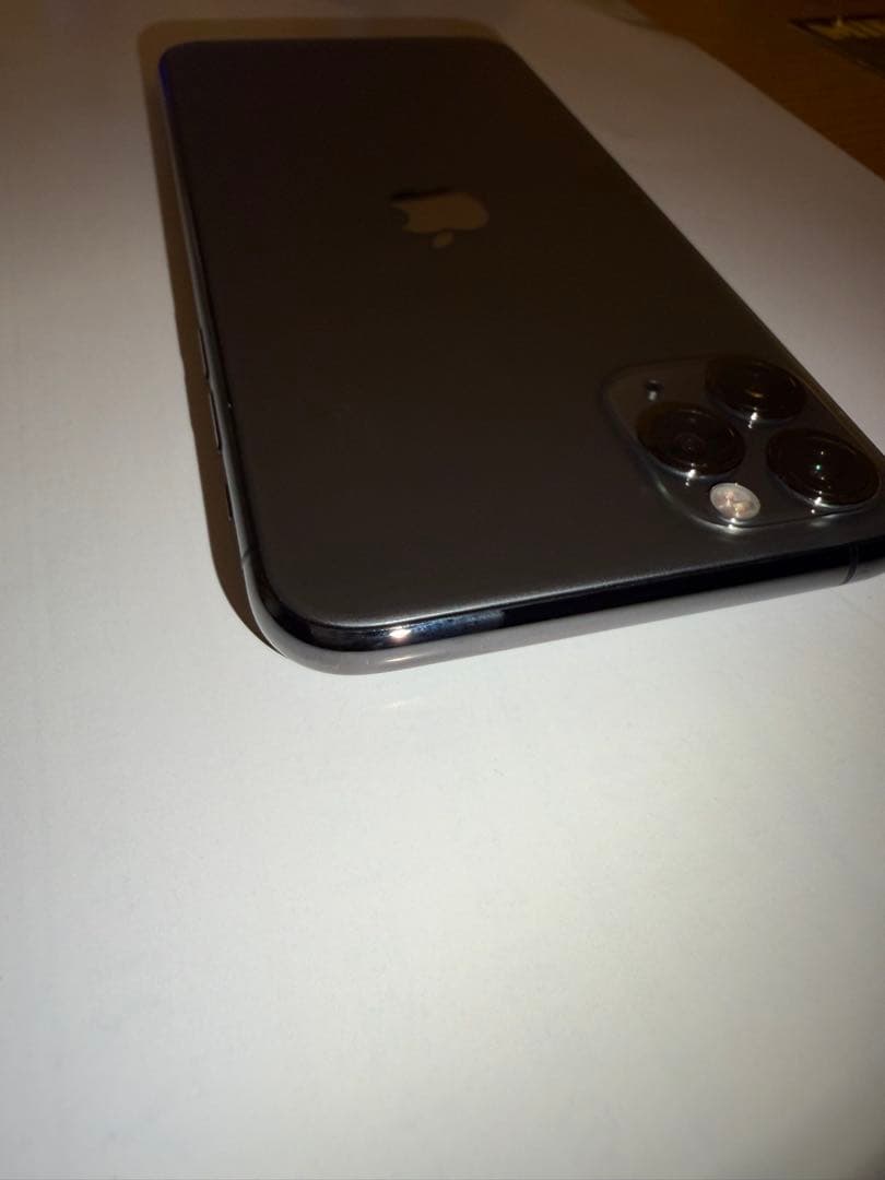 Apple iPhone 11 Pro Maxスペースグレー 本体　SIMフリー