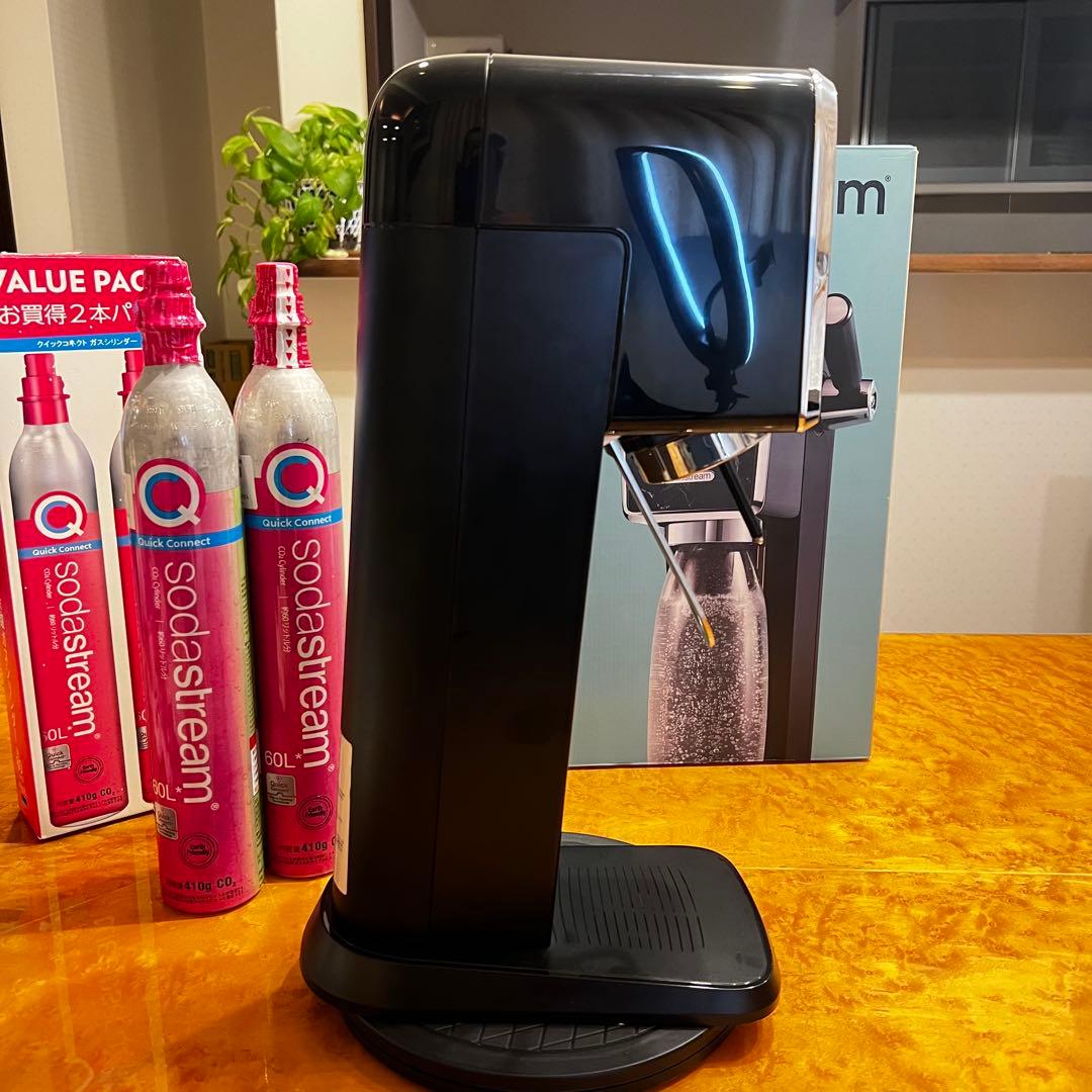 限定品　ソーダストリーム Art ガスシリンダー2本　未使用1Lボトル1本