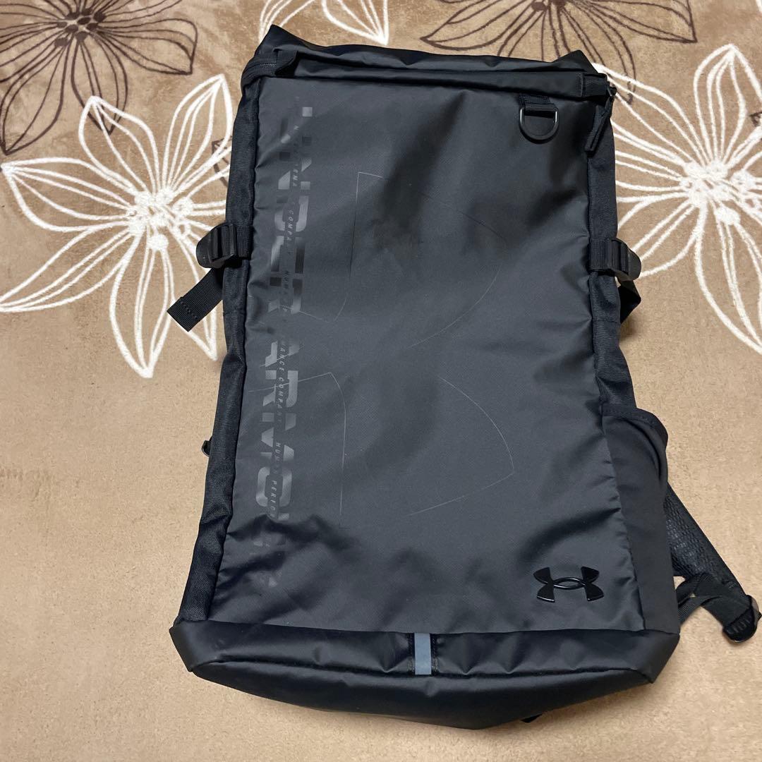 アンダーアーマー　ターポリンバックパック40L
