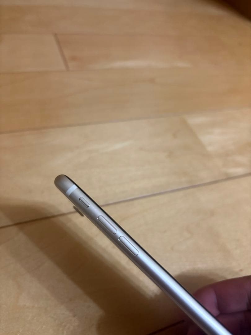 Apple iPhone SE (第3世代) スターライト