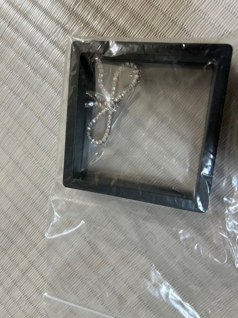 UNITED ARROWS リボンブローチニットベスト　ネイビー