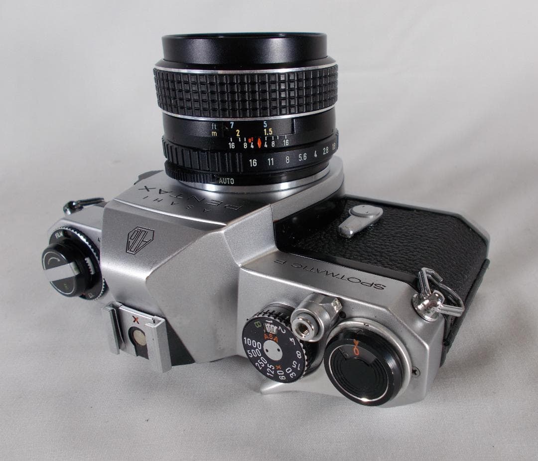 フィルムカメラ 整備済 完動品　Pentax SPF + f/1.8　L220