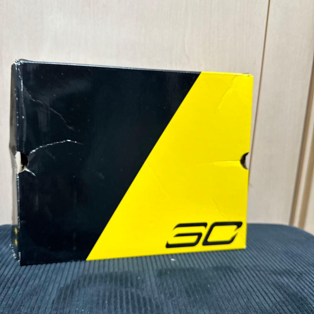 新品未使用　カリー2 MVP 箱破損有