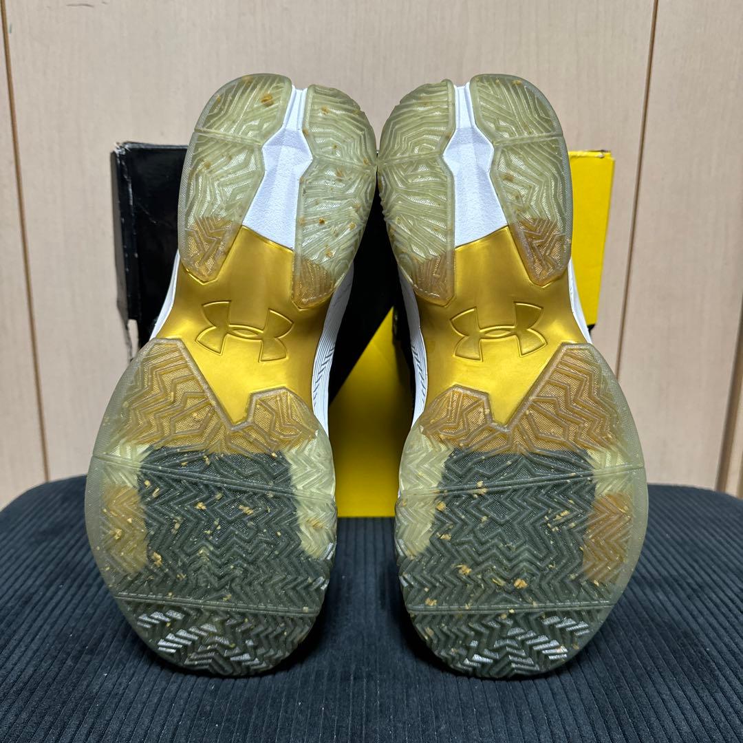 新品未使用　カリー2 MVP 箱破損有