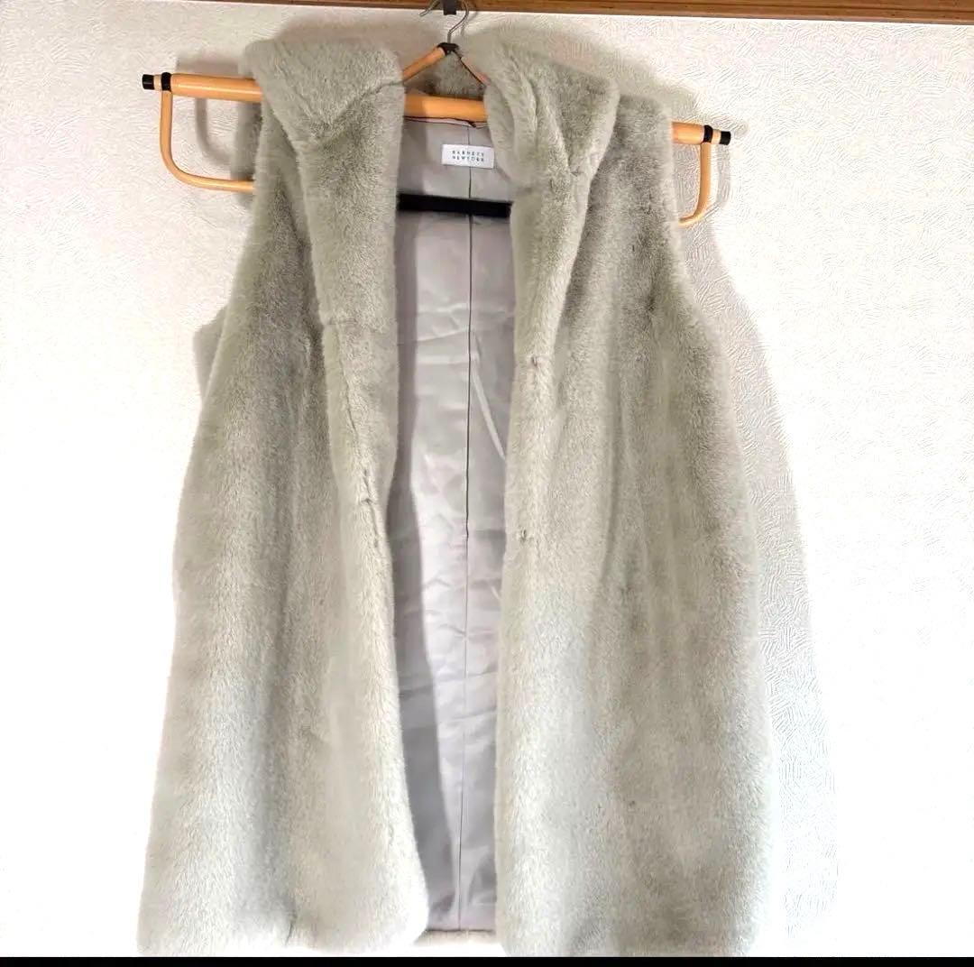 【極美品】BARNEYS NEW YORK バーニーズニューヨーク　フード付き