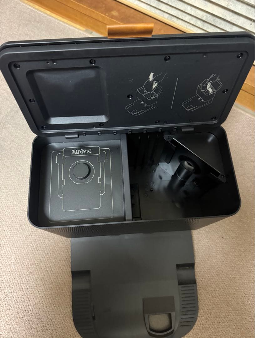 今週限定値下げ　ルンバ コンボ j7+ 掃除機&床拭きロボット　アイロボット