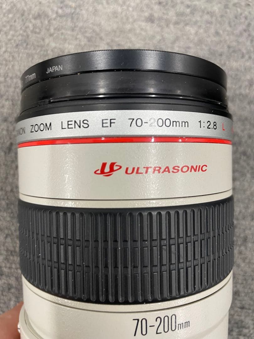 CanonEF 70-200mm f/2.8 L USM ズームレンズおまけ付き