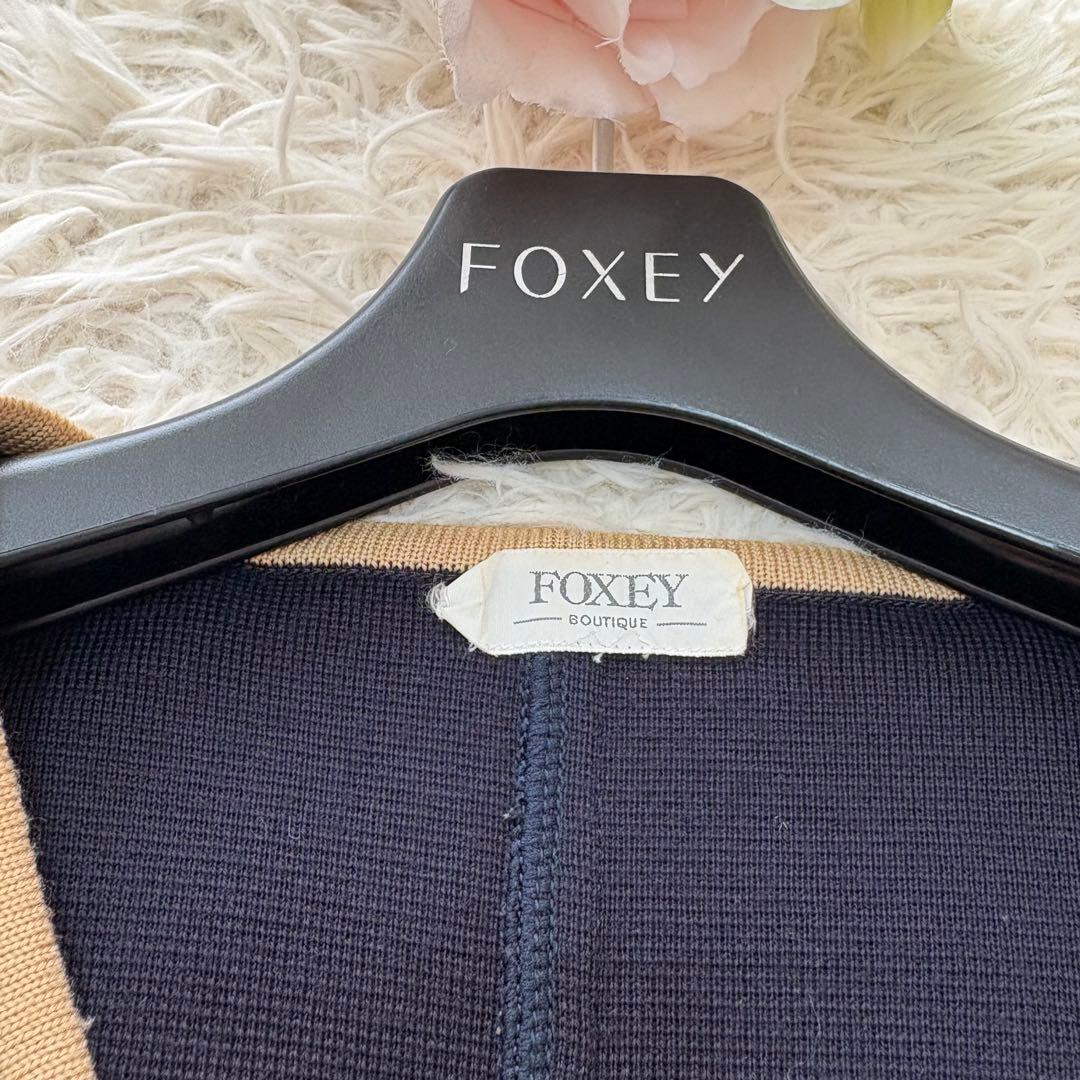 フォクシー　ウール100%ダブルボタンパイピングフレアワンピース　紺　L相当