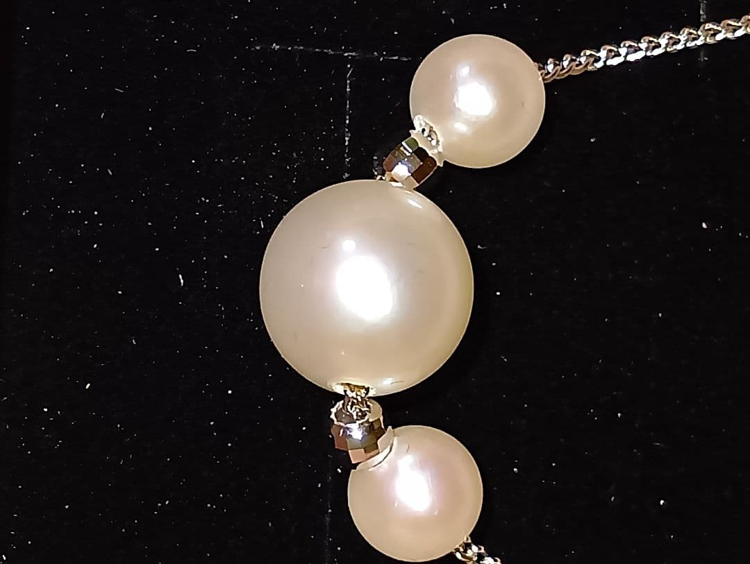 新品★小山真珠★最新デザインあこや本真珠3個付き/貫通パールペンダントネックレス