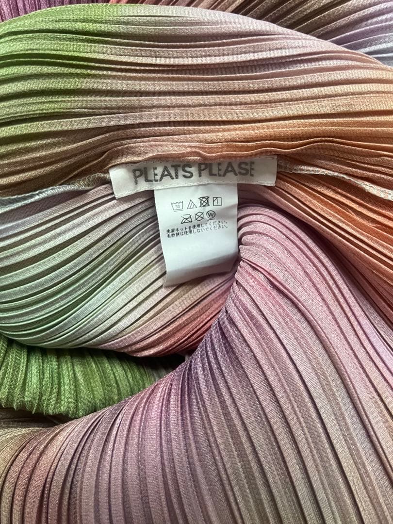 PLEATS PLEASE トップス　チュニックTURNIIP&SPINACH
