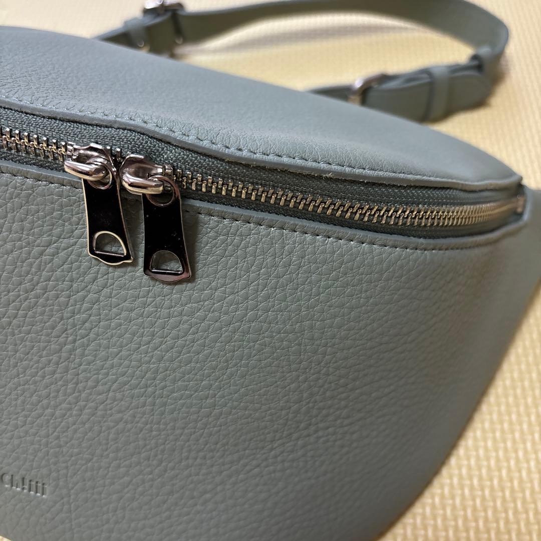 ch!iiibag BEAUTY&YOUTH別注ボディバッグ　グリーン