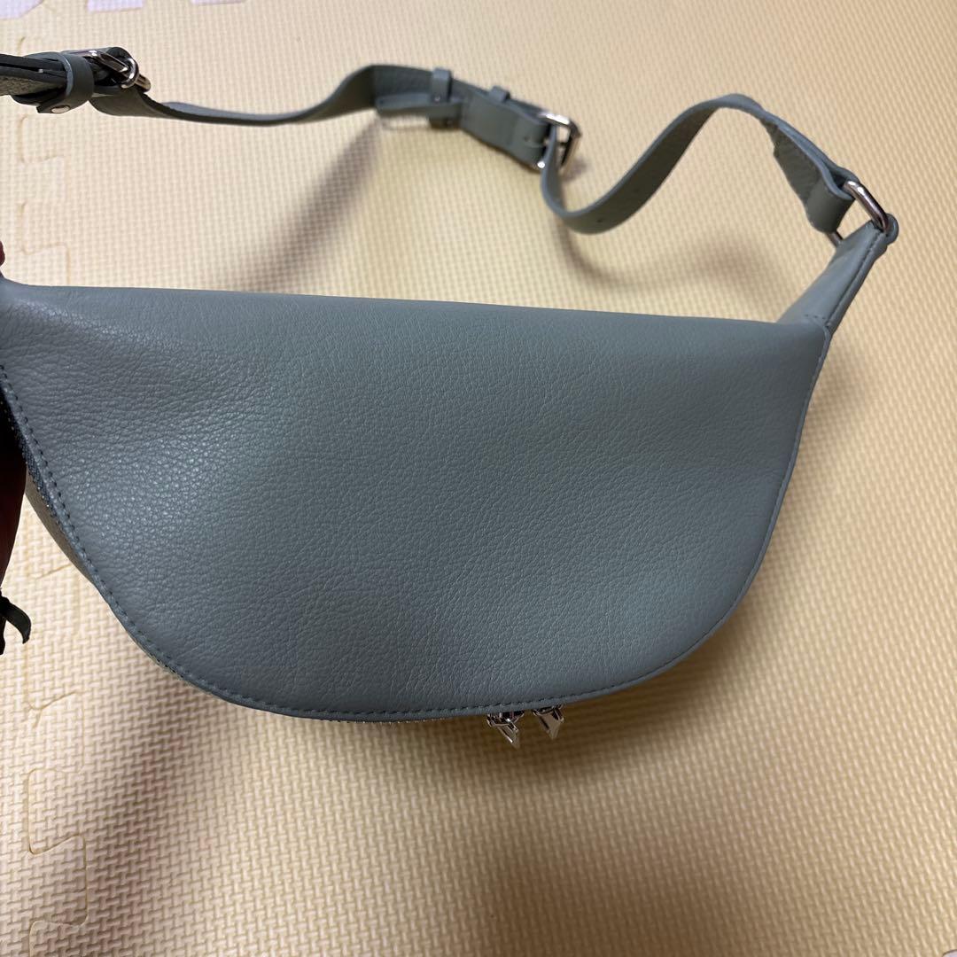 ch!iiibag BEAUTY&YOUTH別注ボディバッグ　グリーン