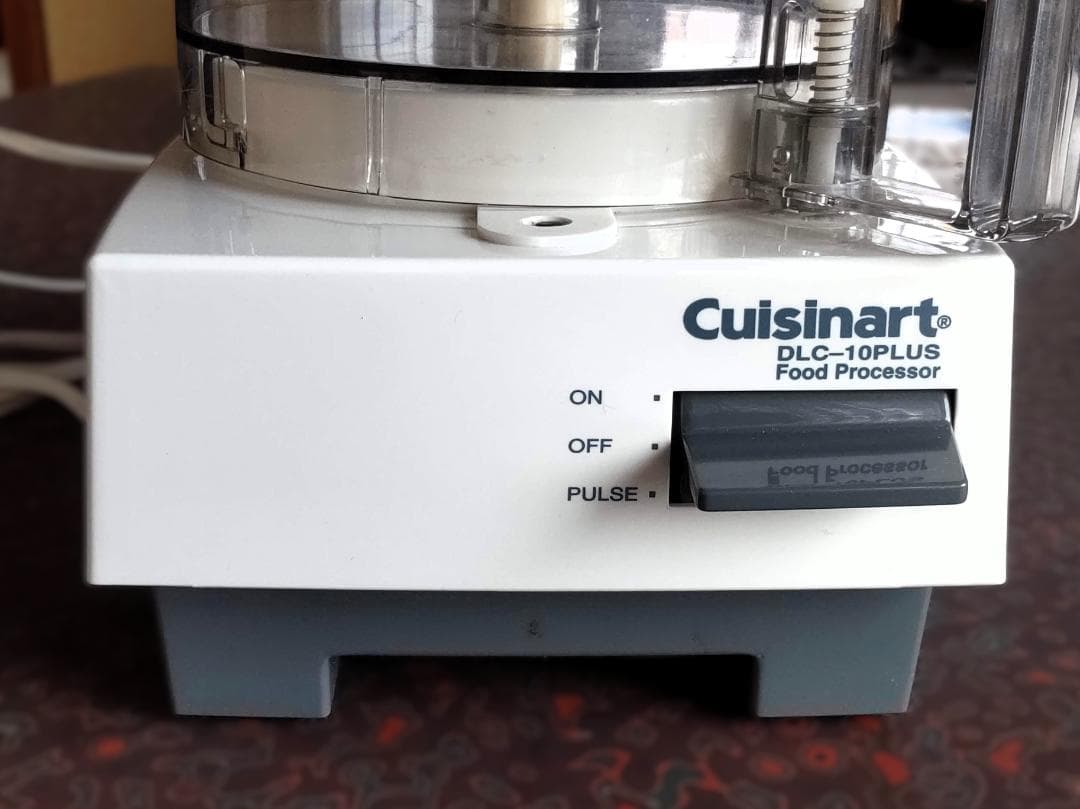 フードプロセッサー クイジナート DLC-10PLUS, 4mmスライサー付き