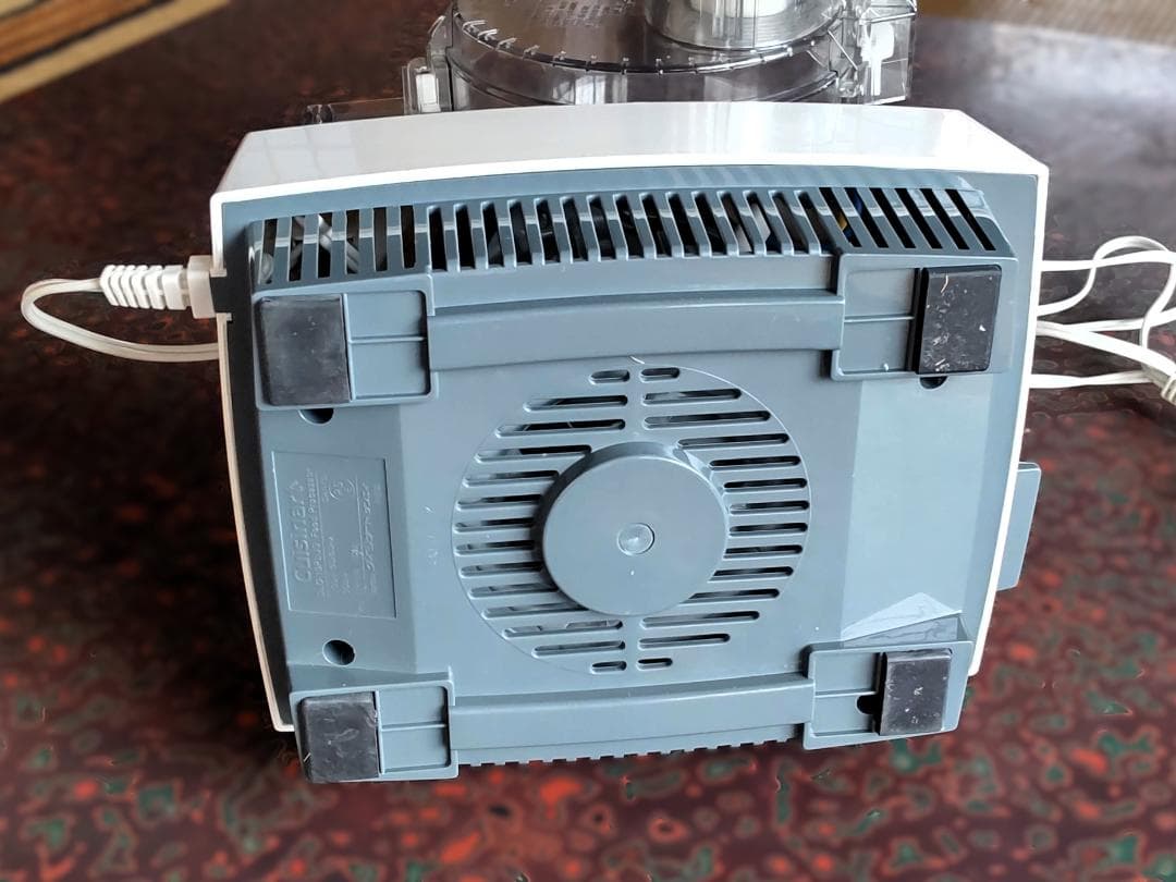 フードプロセッサー クイジナート DLC-10PLUS, 4mmスライサー付き