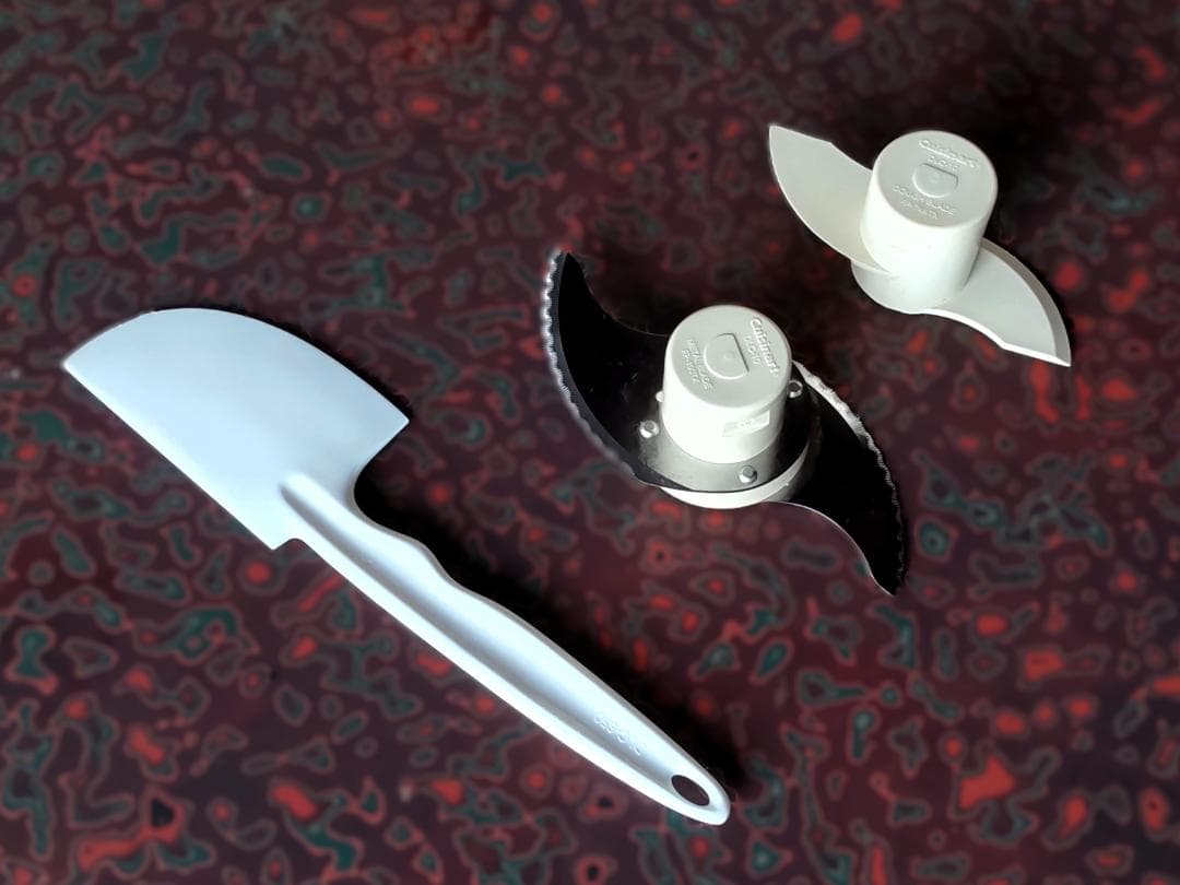 フードプロセッサー クイジナート DLC-10PLUS, 4mmスライサー付き