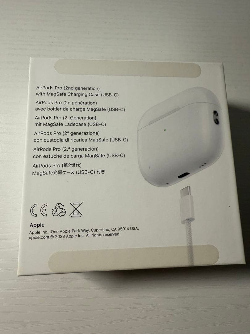美品❗️AirPods Pro (第2世代) USB-C充電ケース付き