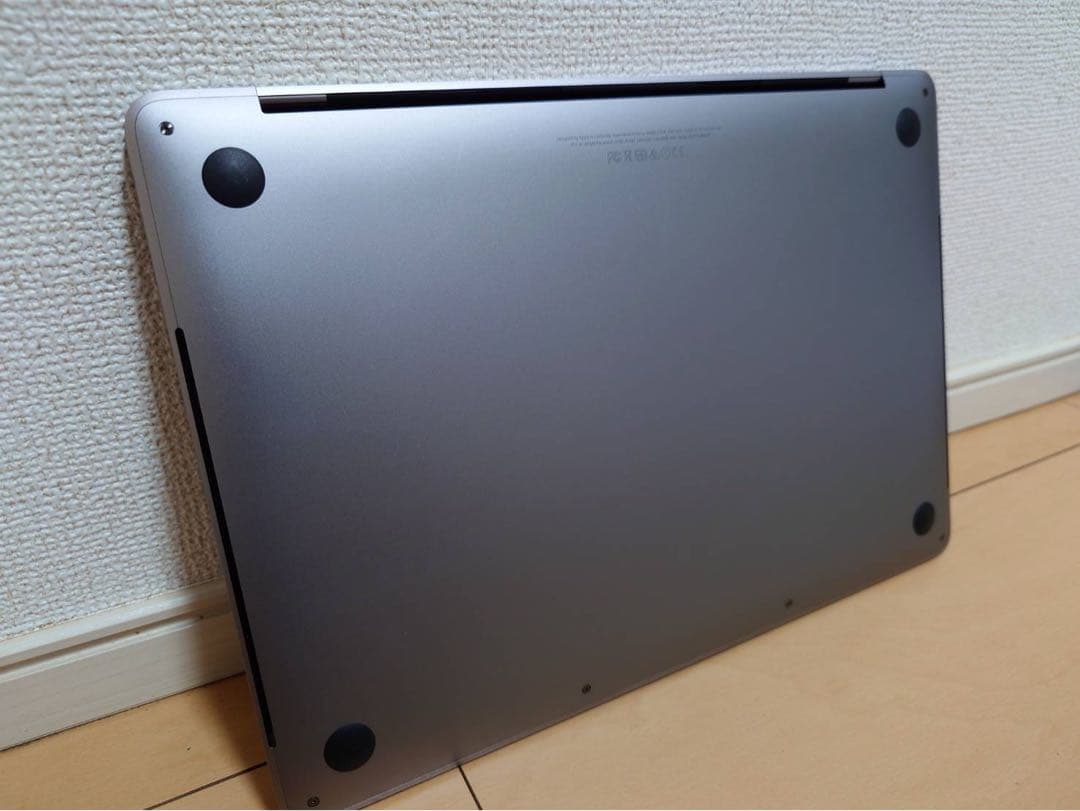 d*7様 MacBook Pro13インチ A1706