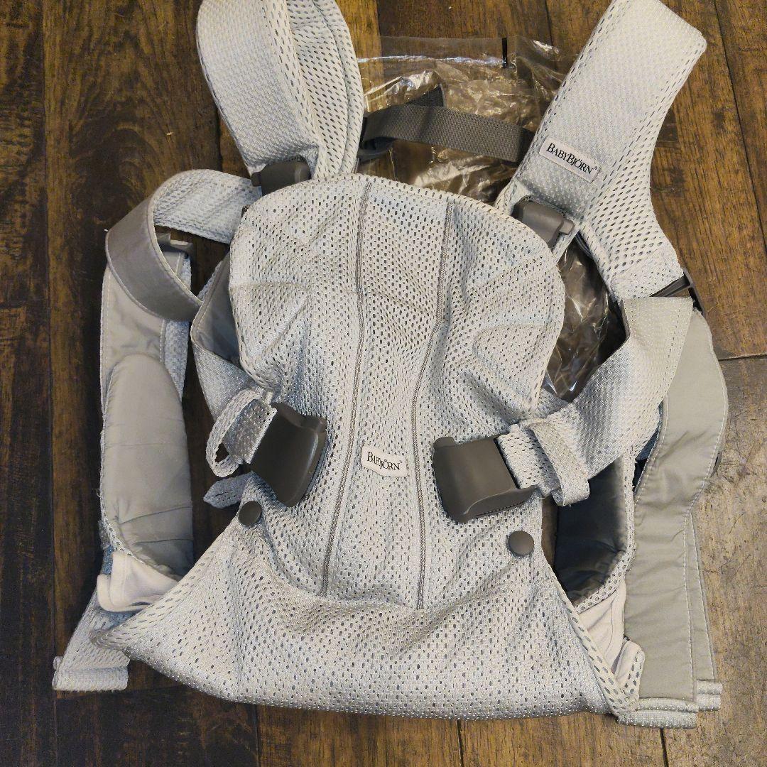 【美品】BABYBJORN ONEKAI Air ワンカイエアー シルバー