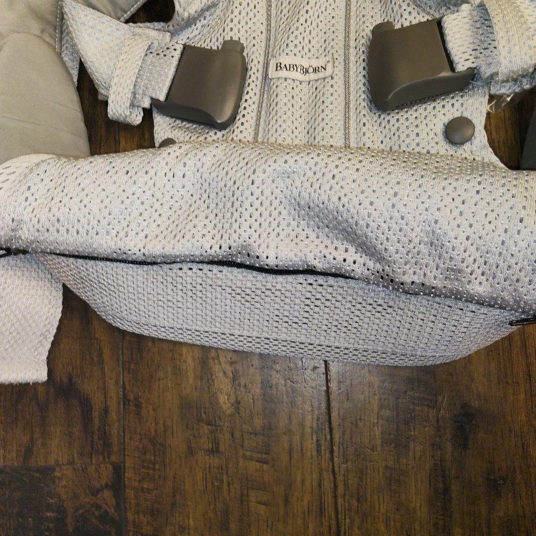 【美品】BABYBJORN ONEKAI Air ワンカイエアー シルバー