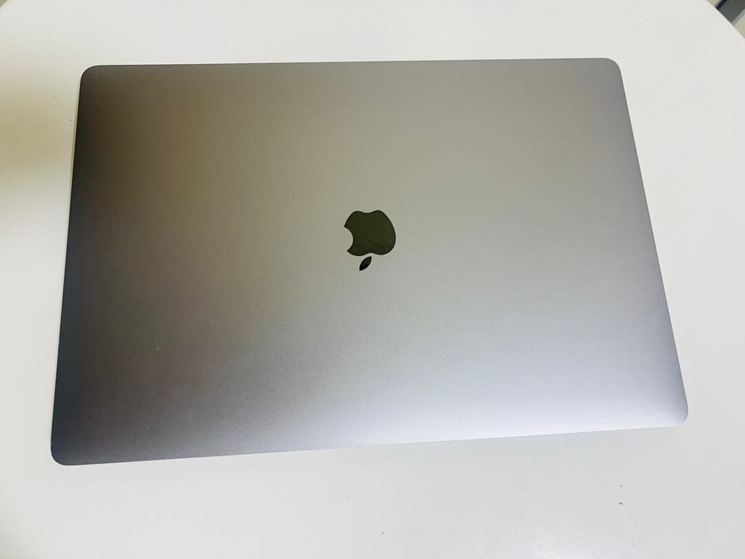 Macbook Pro 2019 16インチ i7/16GB/512GB