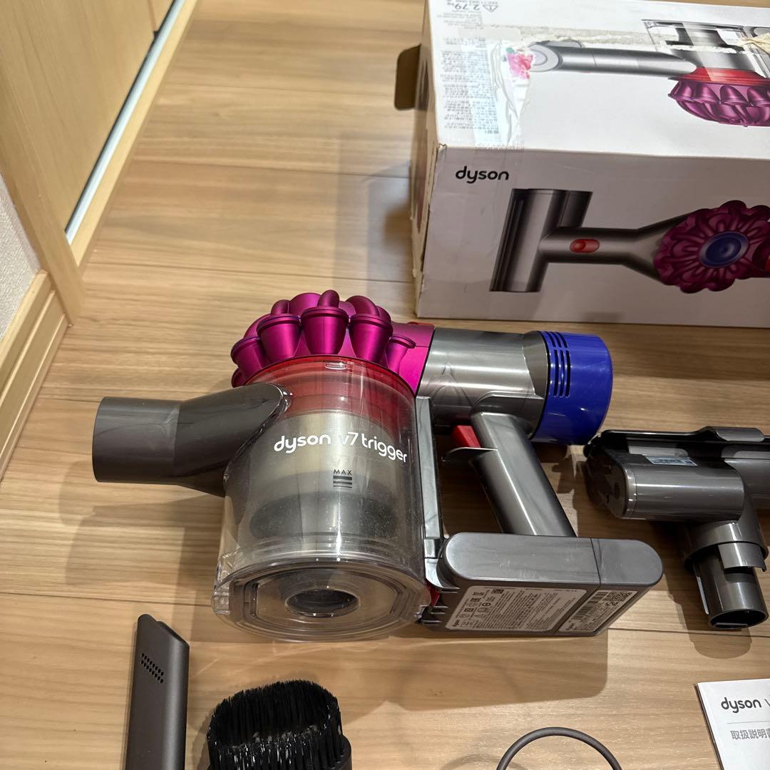 dyson V7 Trigger ハンディクリーナー