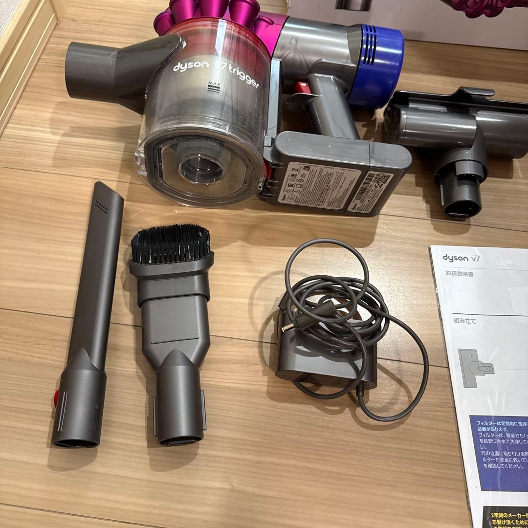 dyson V7 Trigger ハンディクリーナー