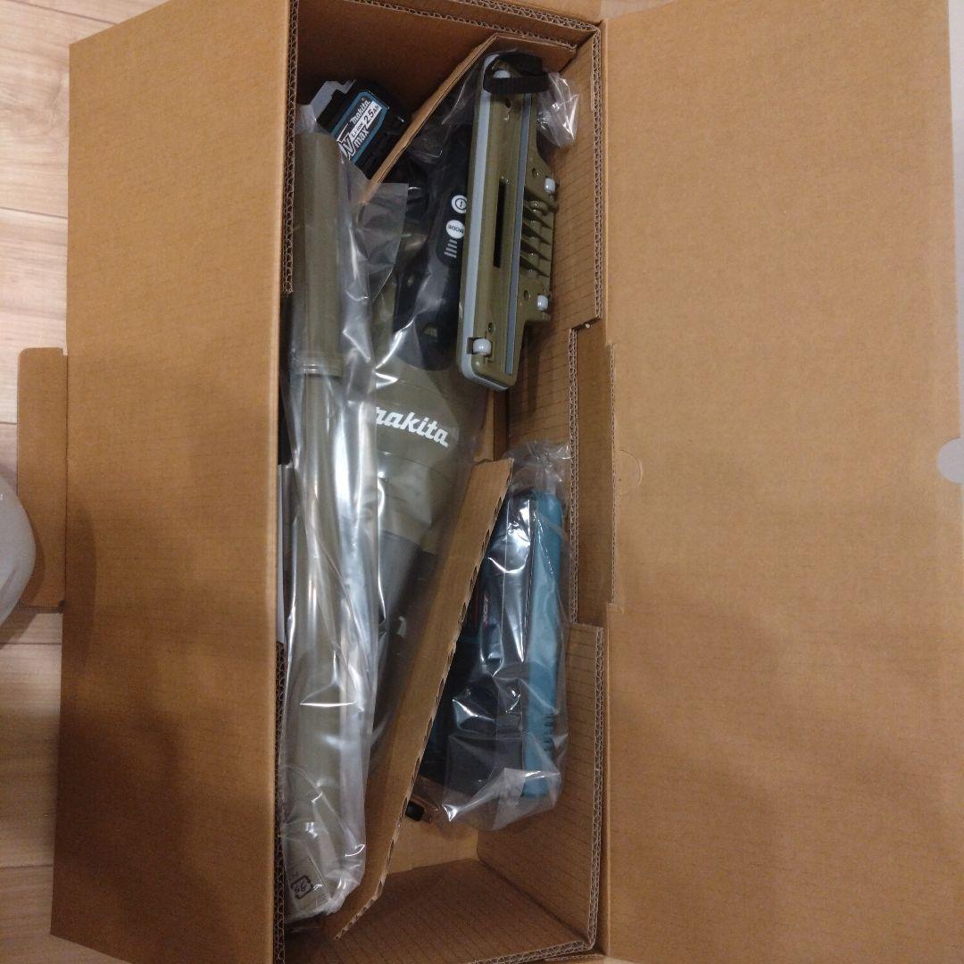 Makita 40V 充電式クリーナー CL003GRD0