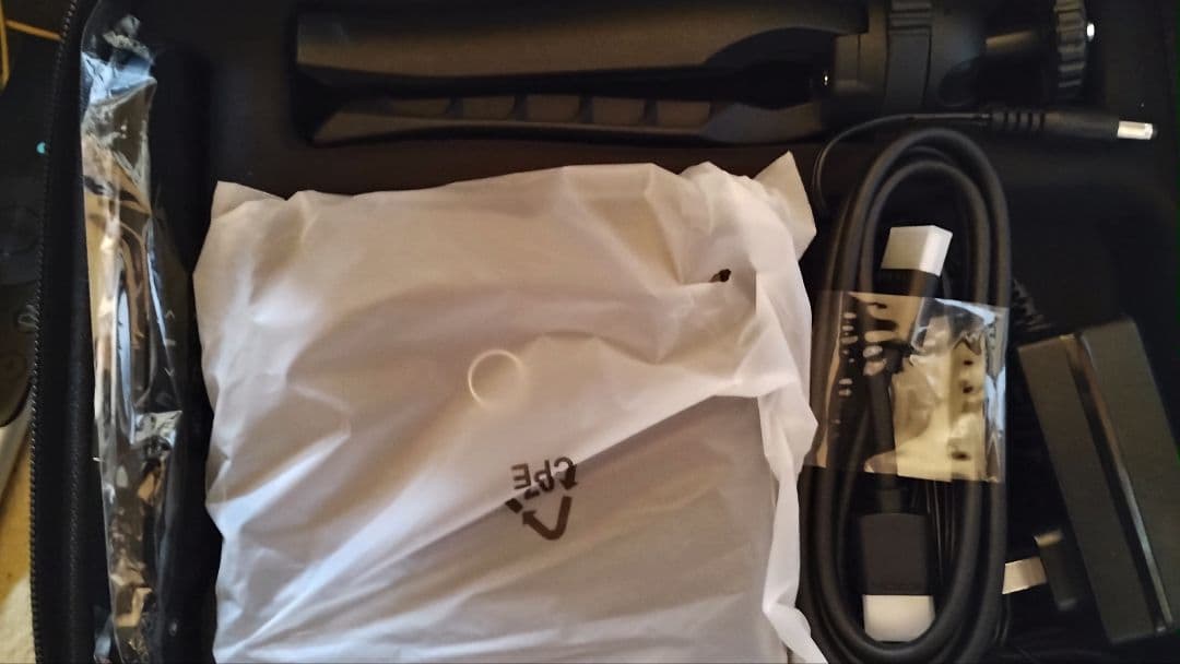 KABENI PRO2 美品　超小型高性能モバイルプロジェクター 専用バッグ付き