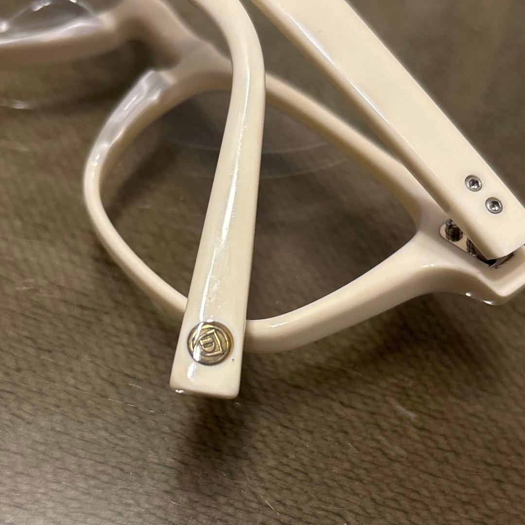 美品！DITA ディータ　Lever ホワイト