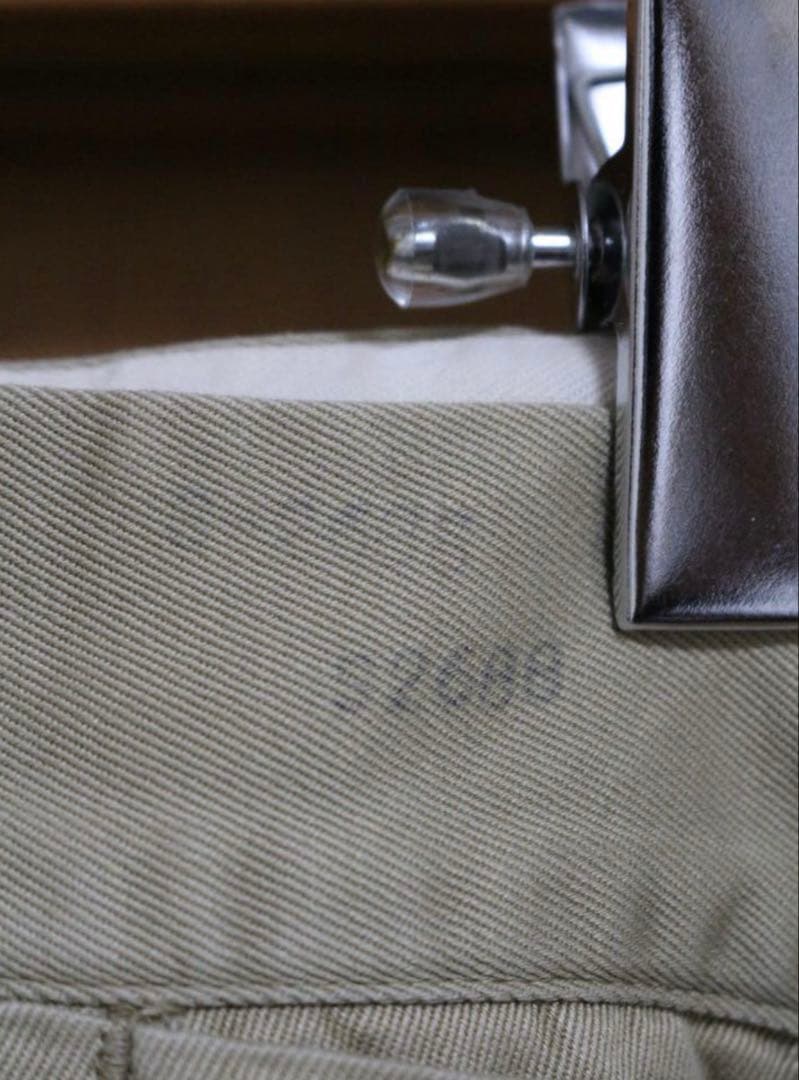 い*ち様 アメリカ軍 チノパン 45カーキ