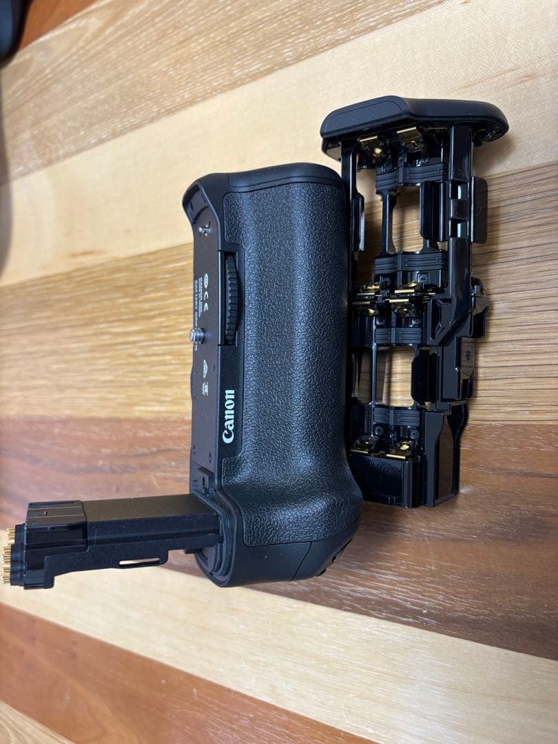 Canon EOS 7D Mark II バッテリーグリップ　リモコン